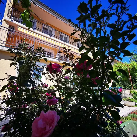 Apartment Lidija *